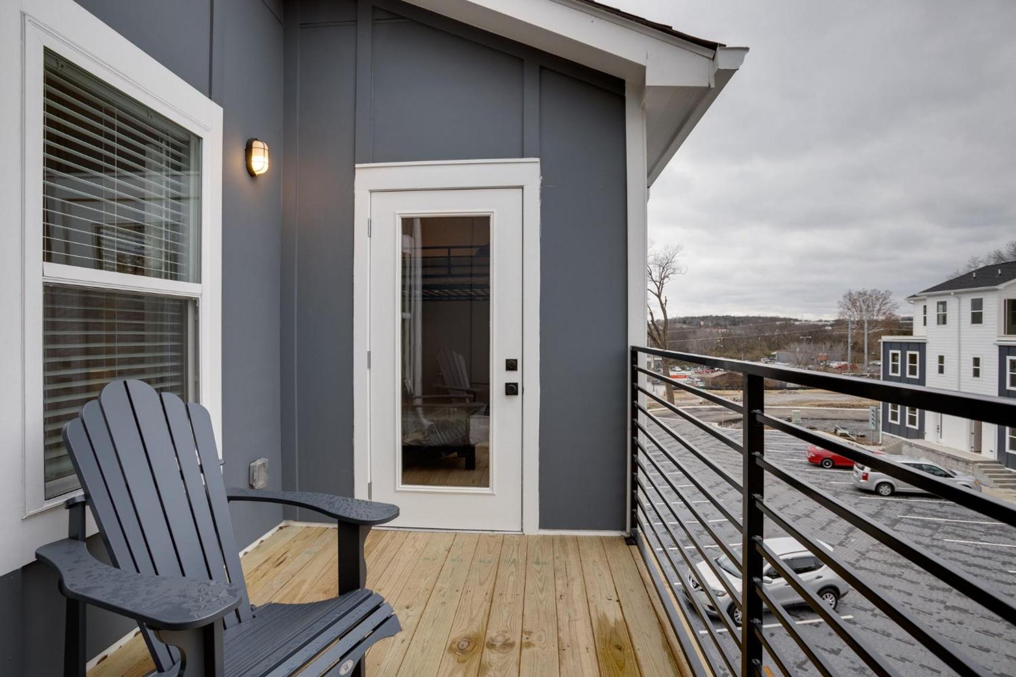 Modern Townhome, 10Min To Downtown! 8Min To Grand Ole Opry! Sleeps 8! Нэшвилл Экстерьер фото