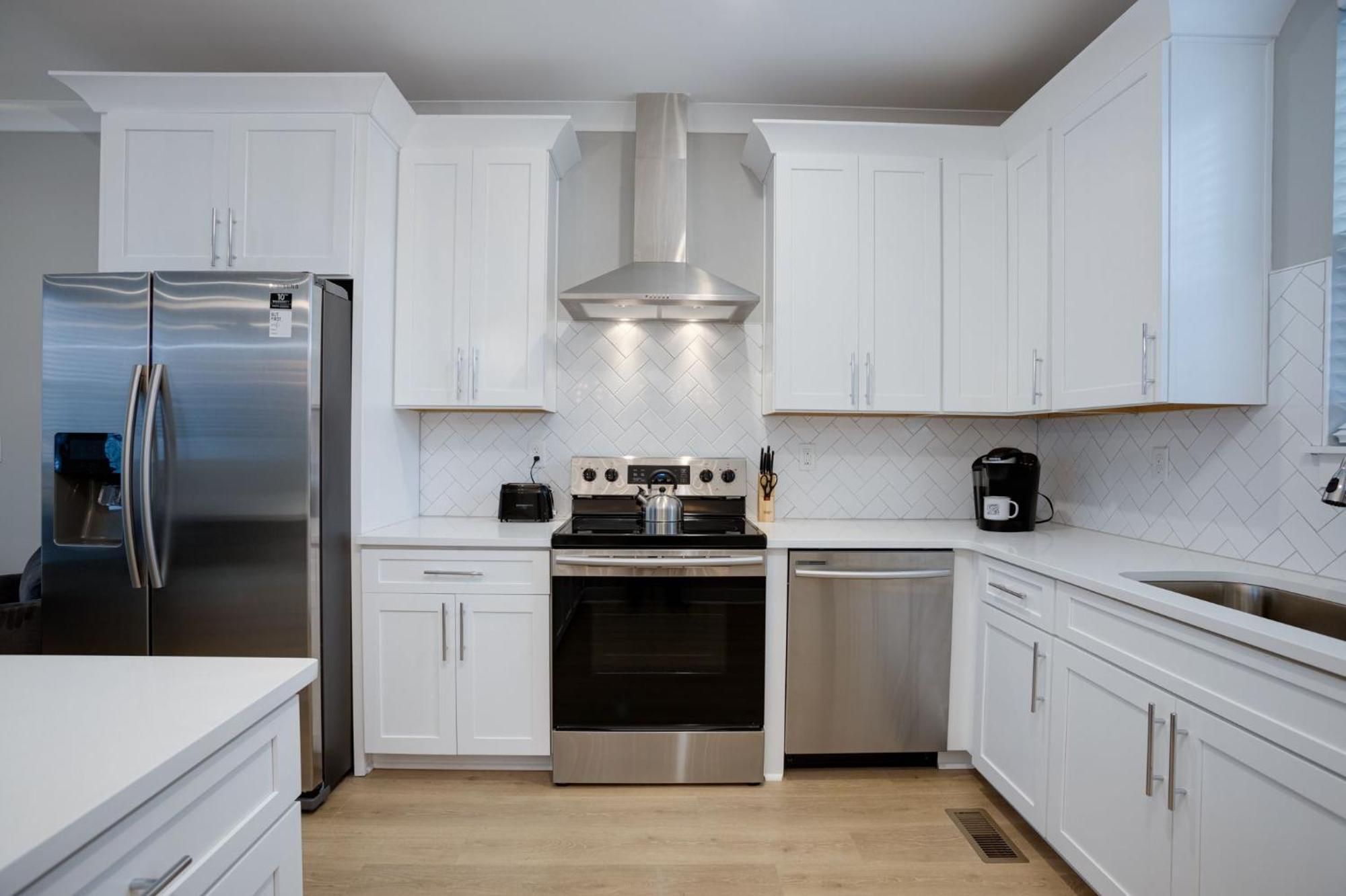 Modern Townhome, 10Min To Downtown! 8Min To Grand Ole Opry! Sleeps 8! Нэшвилл Экстерьер фото